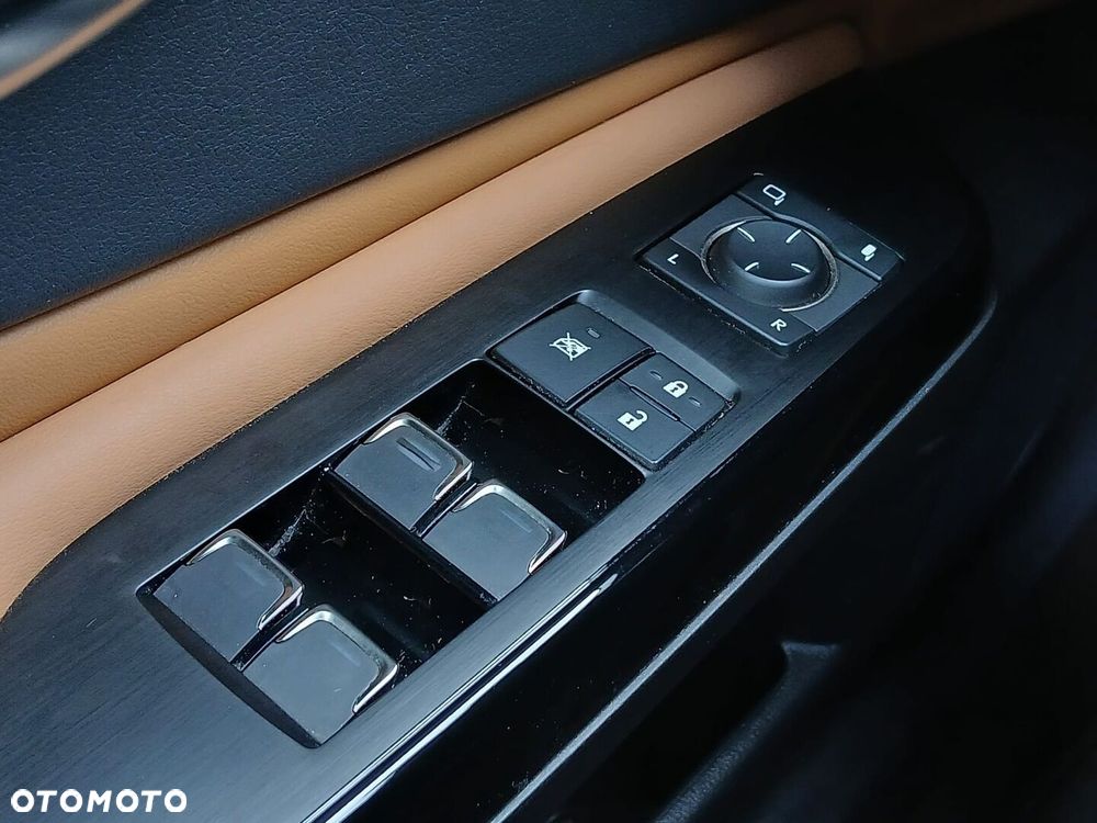 Lexus ES 300h Business Edition - 39