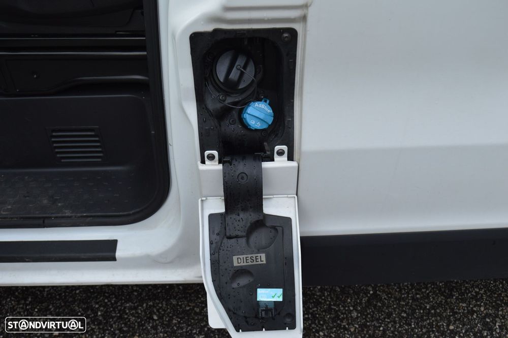 Renault Trafic Outro - 10