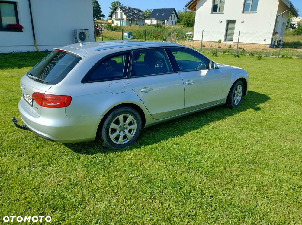Audi A4 Avant - 4