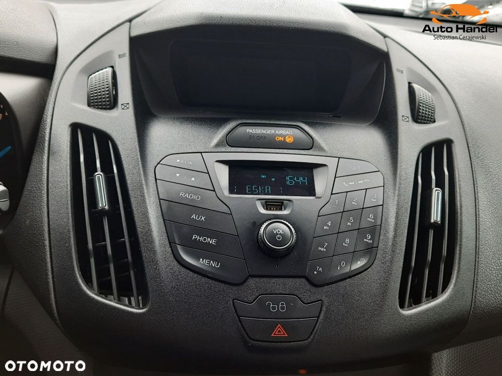 Ford Transit Connect - 19