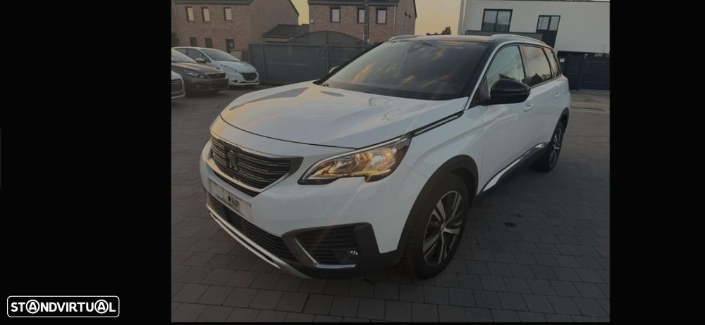 Peugeot 5008 PureTech 130 Allure - 1