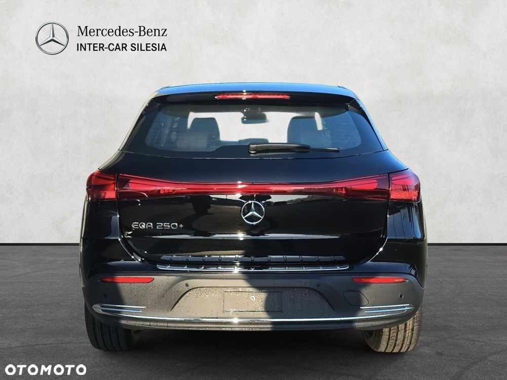 Mercedes-Benz EQA - 6