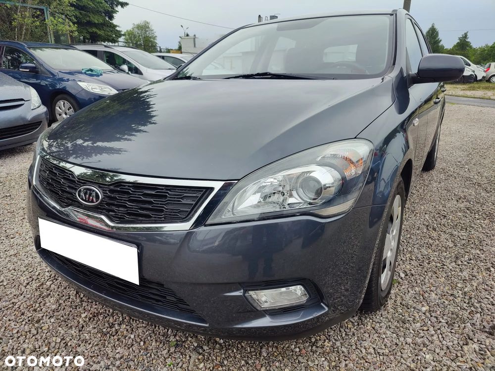 Kia Ceed - 15