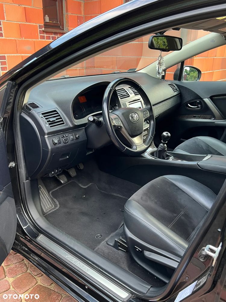 Toyota Avensis 2.0 D-4D Premium - 6