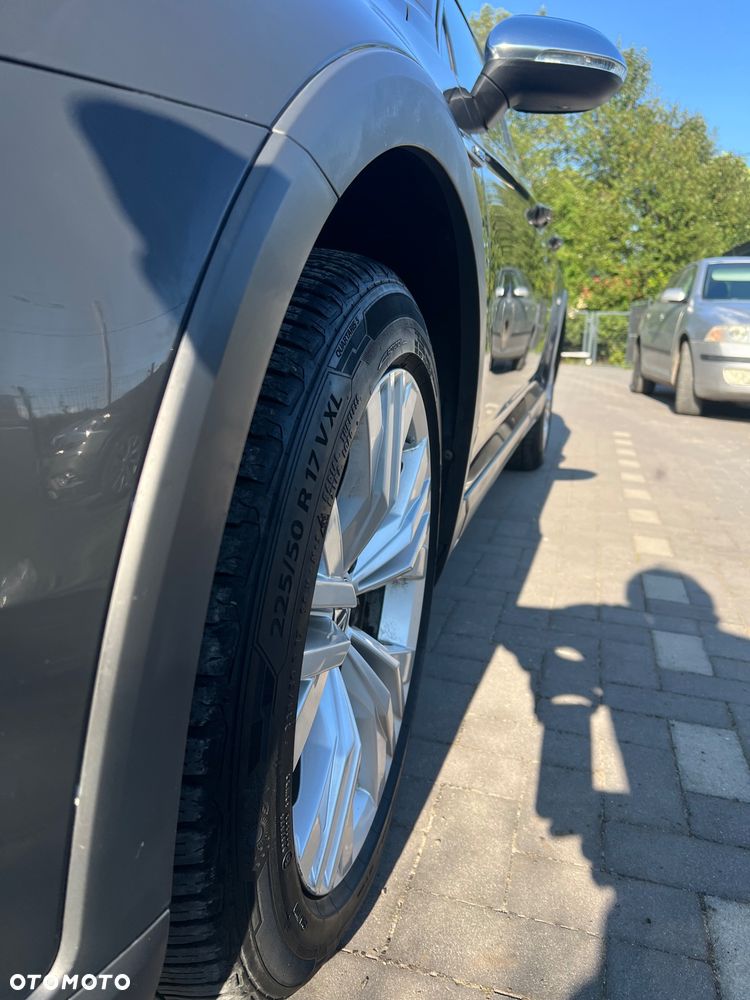 Volkswagen Passat Alltrack - 14