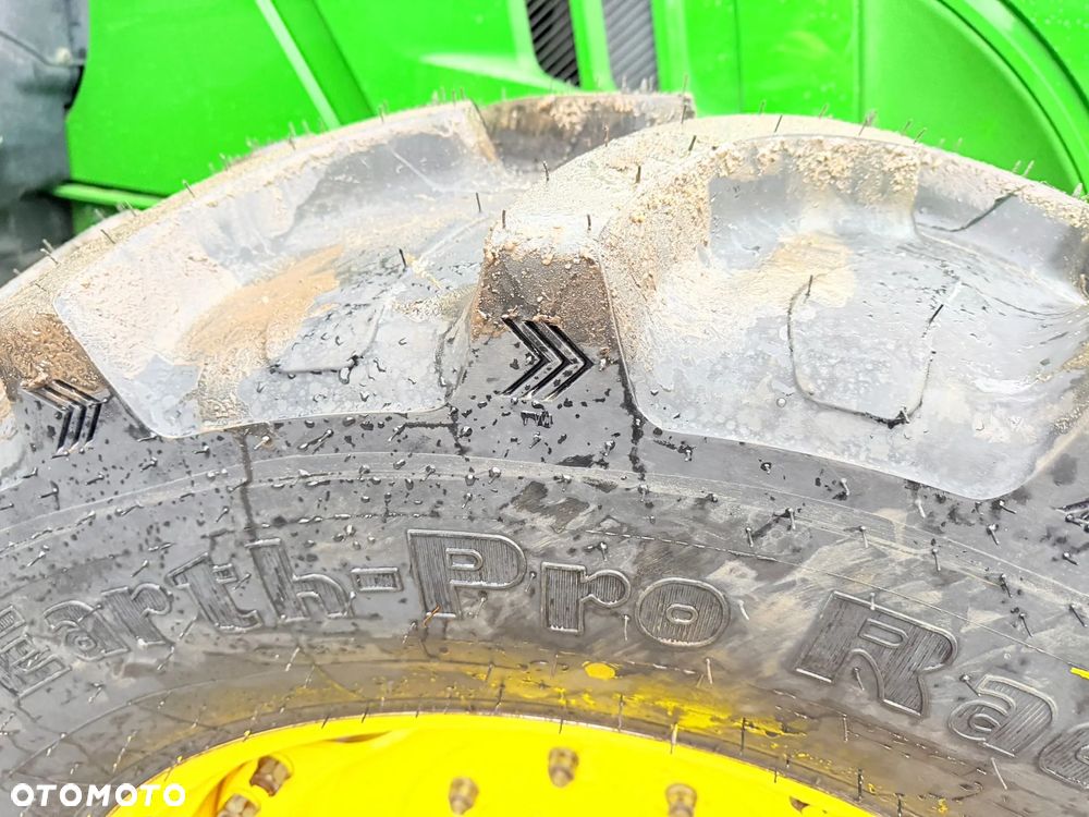 John Deere 6120R - 22