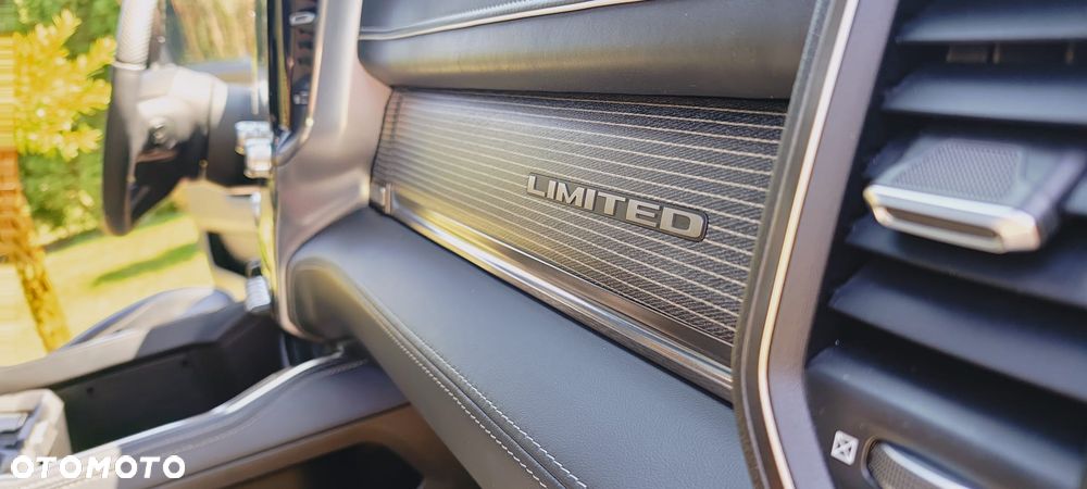 Dodge RAM 5.7 4x4 - 18