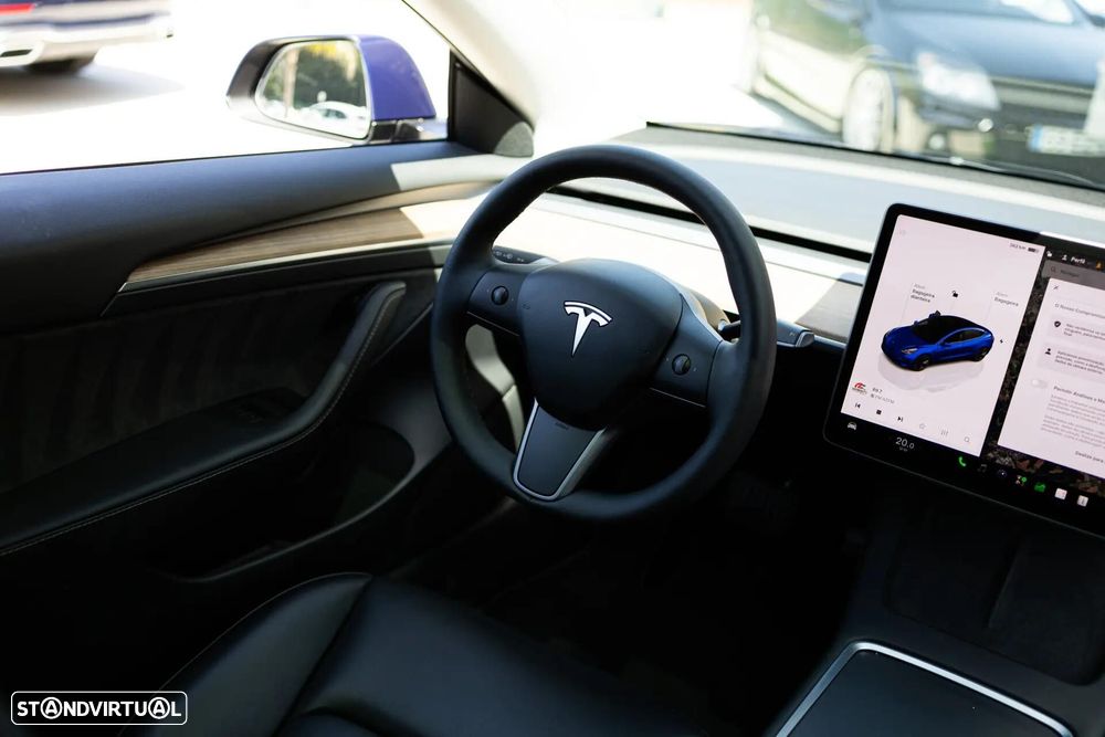 Tesla Model 3 Long-Range Dual Motor AWD - 16