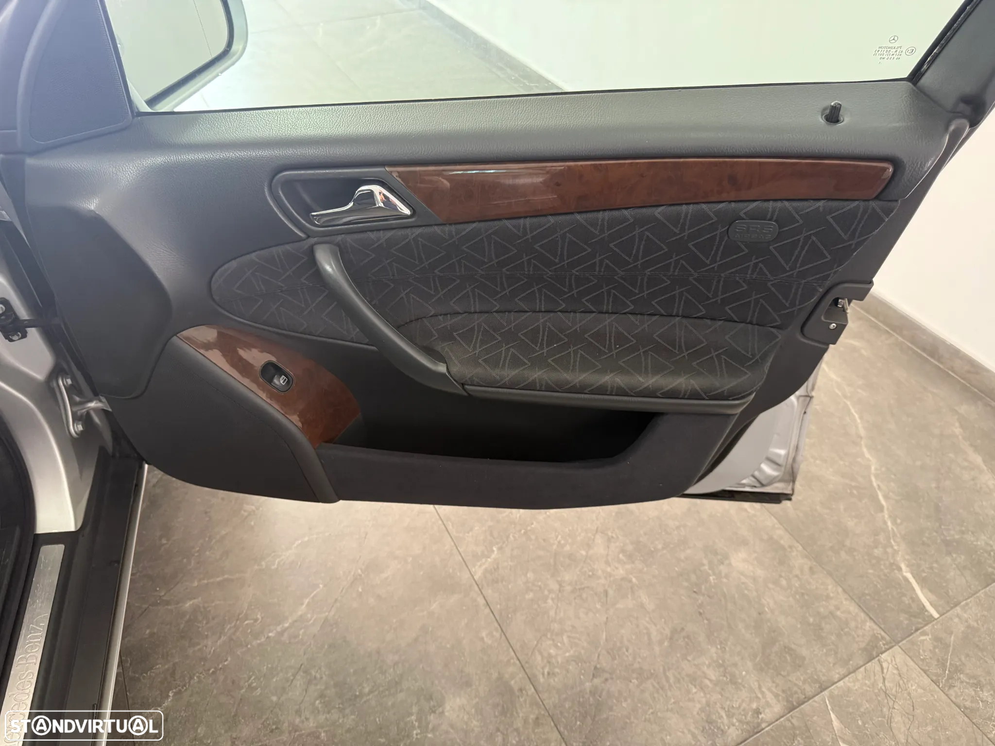 Mercedes-Benz C 220 - 13