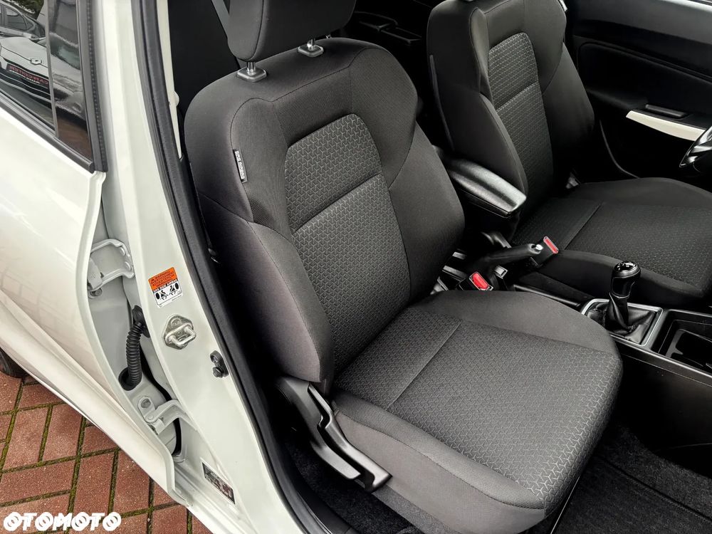 Suzuki Swift - 14