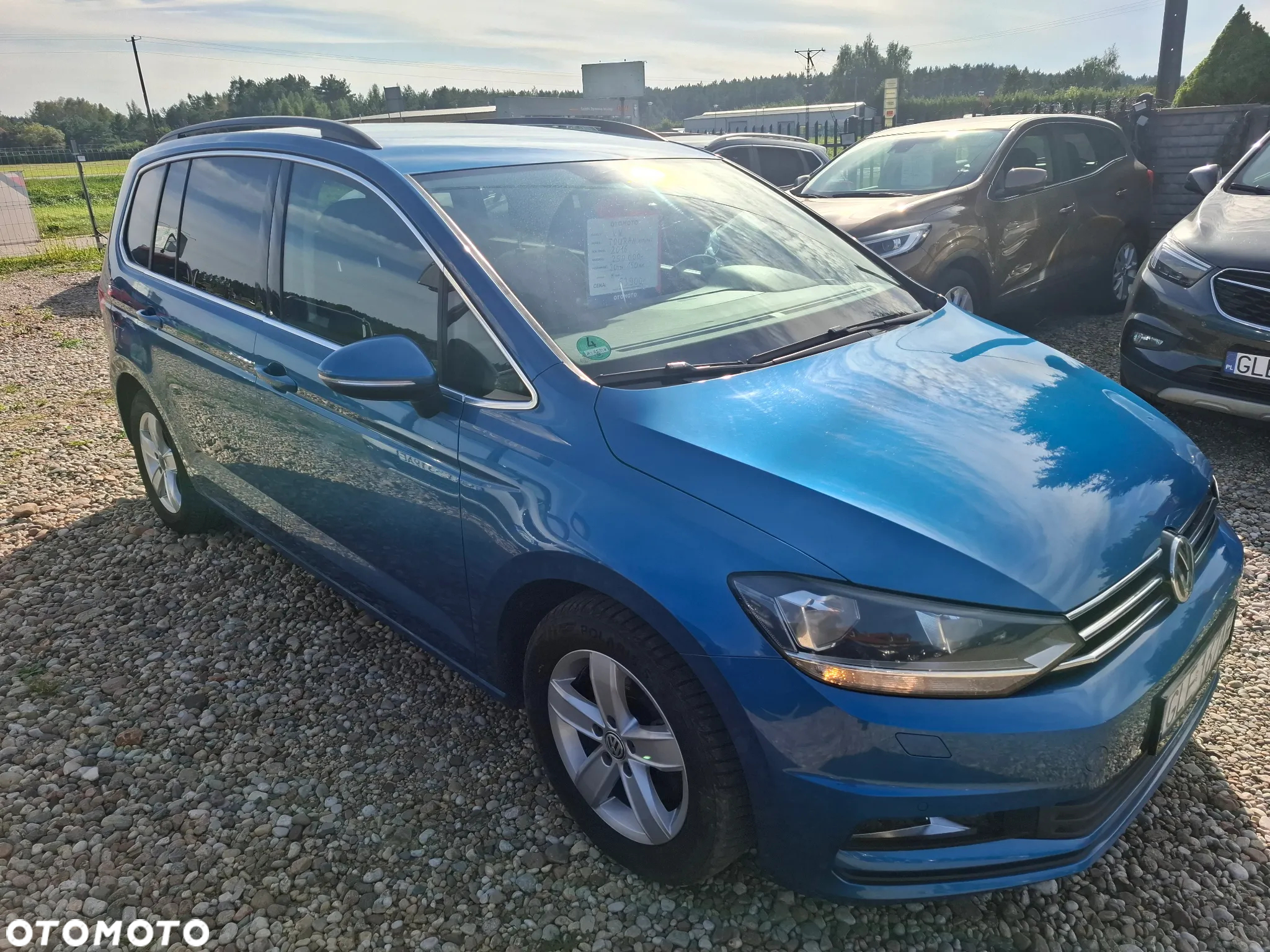 Volkswagen Touran 2.0 TDI BMT Comfortline DSG - 4
