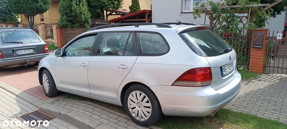 Volkswagen Golf 1.6 TDI DPF move - 2