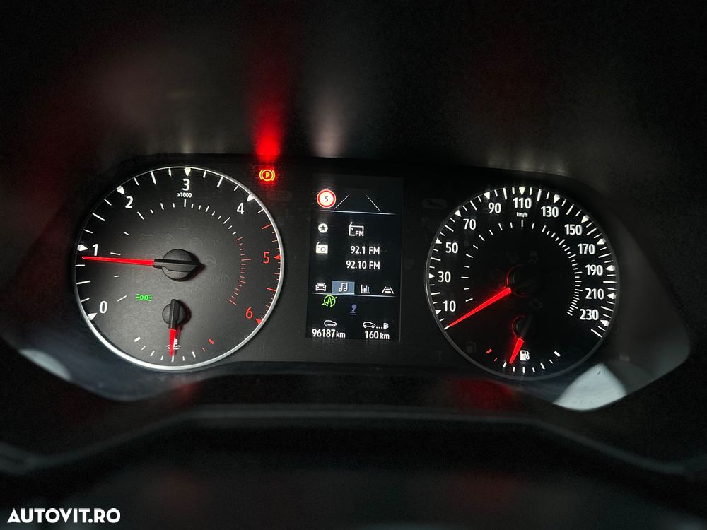 Renault Clio - 8