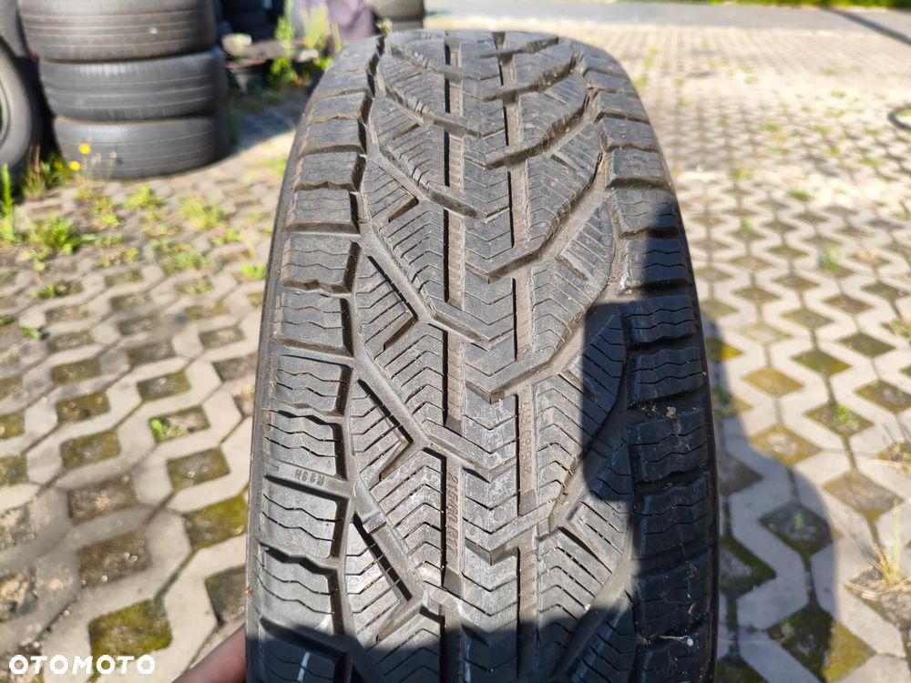 Opony zimowe KORMORAN 17 jak nowe - 3