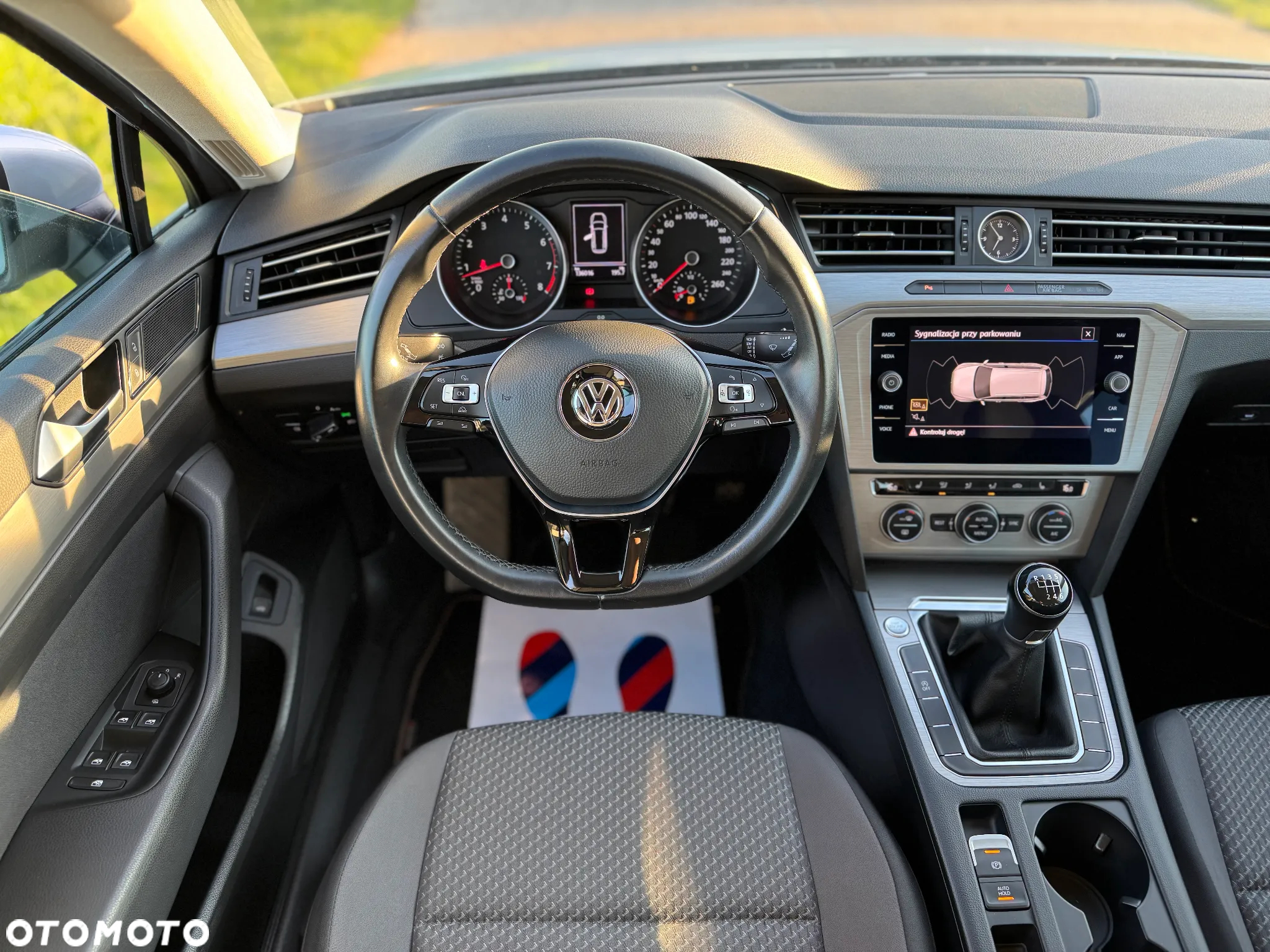 Volkswagen Passat 1.4 TSI BMT Comfortline - 32
