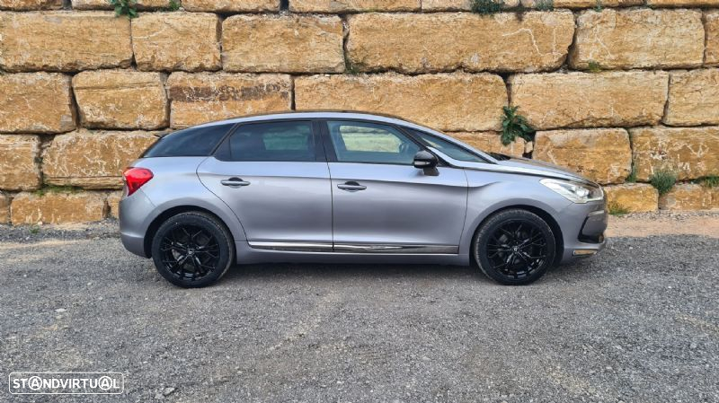 DS DS5 - 4