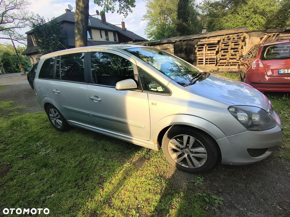 Opel Zafira 1.8 Enjoy - 2