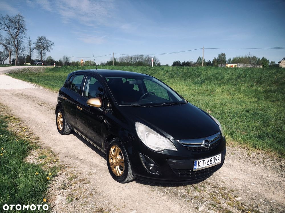 Opel Corsa 1.4 16V Color Edition - 1