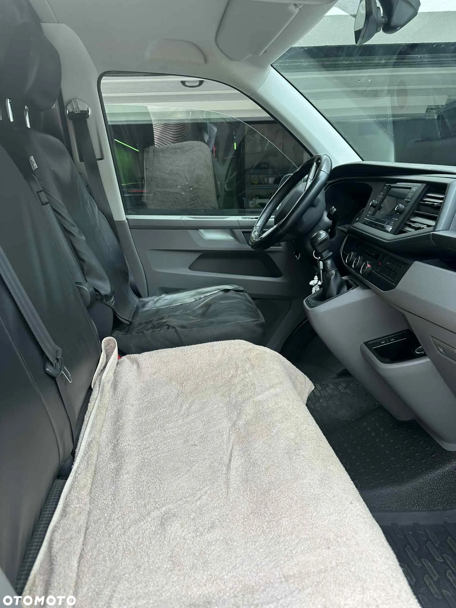 Volkswagen Transporter Kombi T6.1 TDI L2H1 - 5
