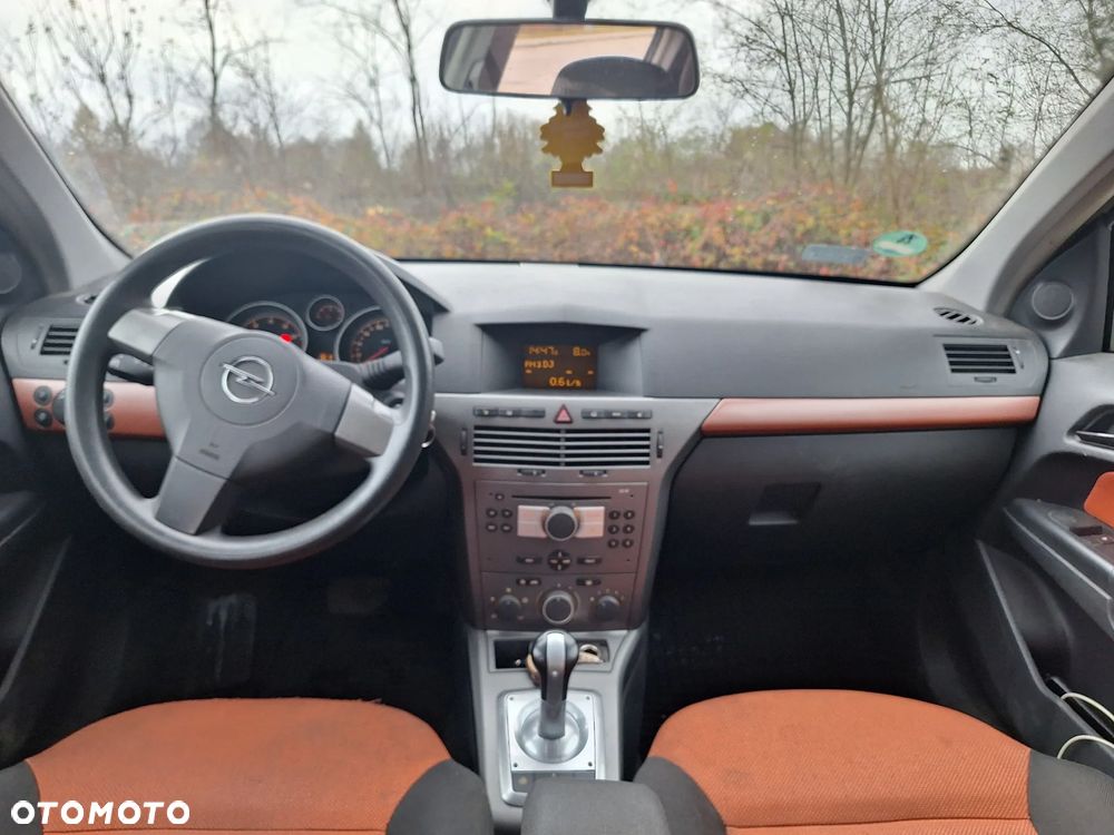 Opel Astra 1.6 Sport Easytronic - 7