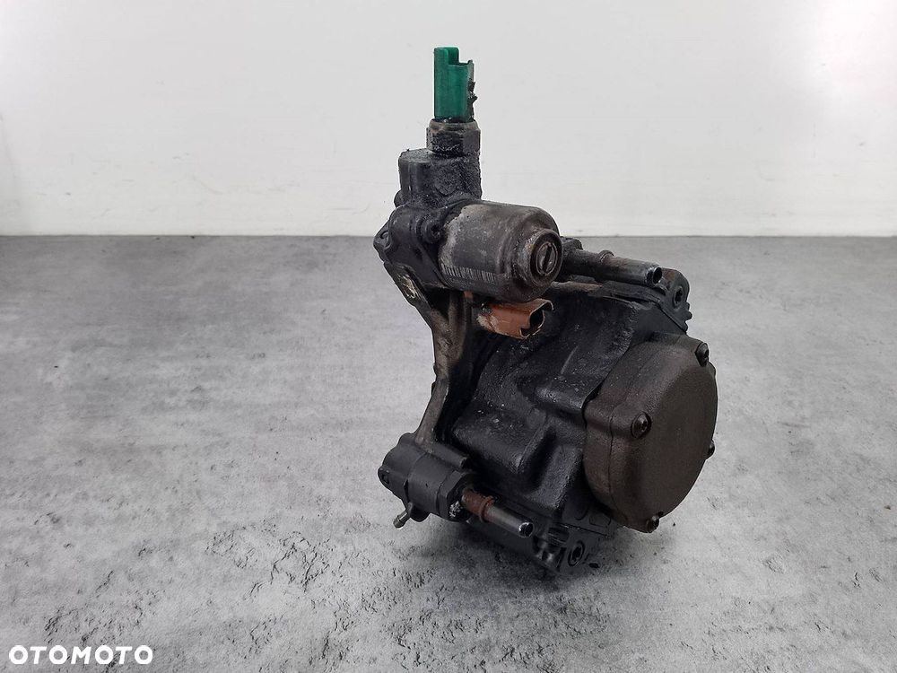 POMPA WTRYSKOWA CITROEN C5 III 7190-189A  2.0 HDI - 5