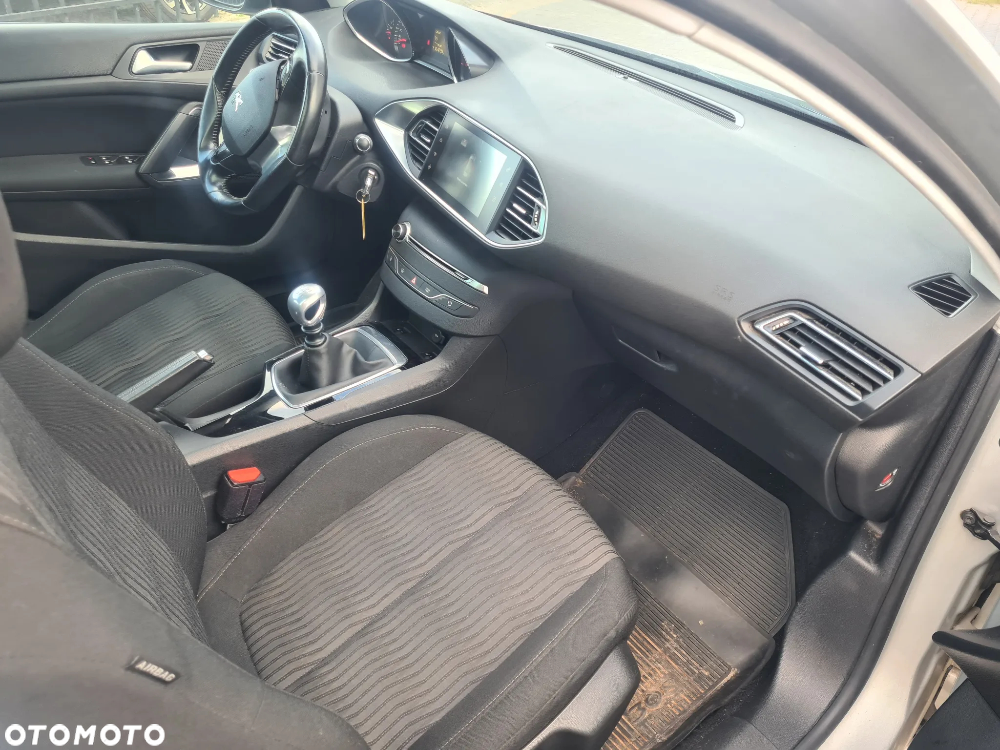 Peugeot 308 SW 1.6 BlueHDi Business Line S&S - 15
