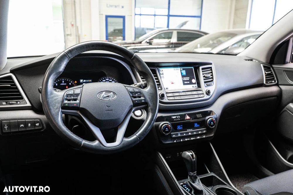 Hyundai Tucson 2.0 CRDI 4WD Automatik Premium - 27