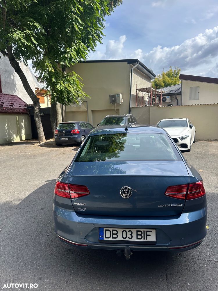 Volkswagen Passat 2.0 TDI DSG Comfortline - 3