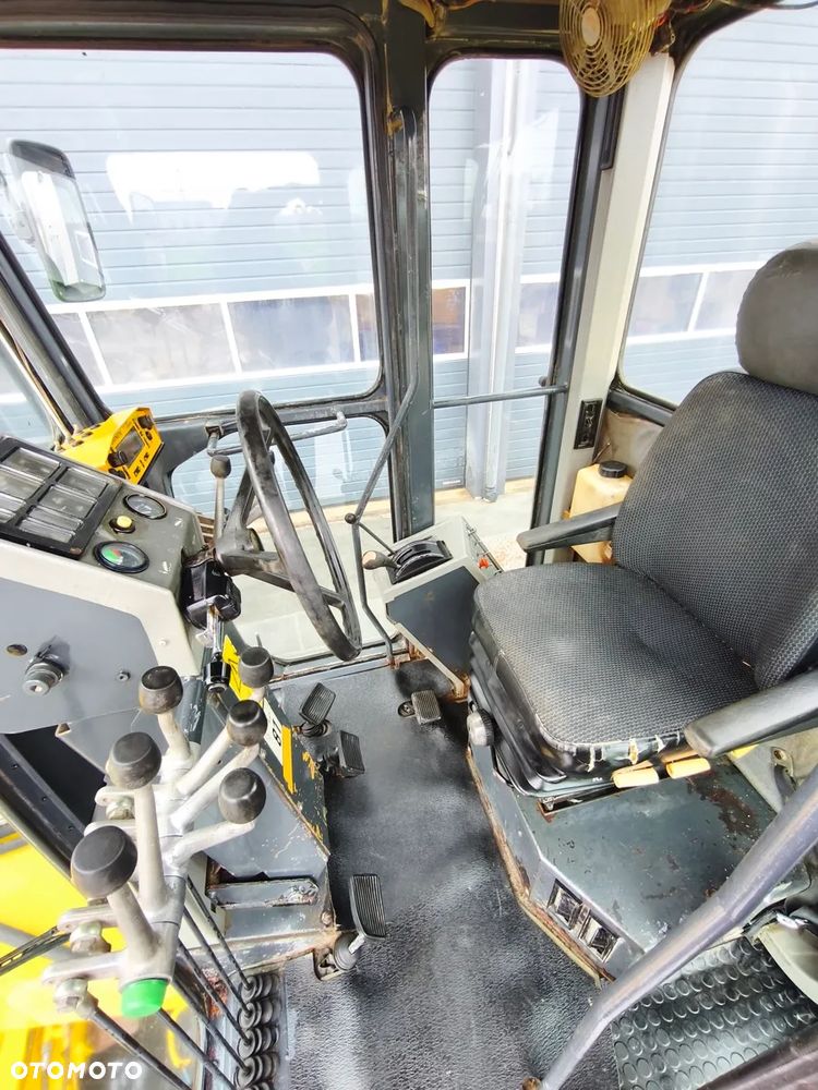 Komatsu GD650A-2EC - 8