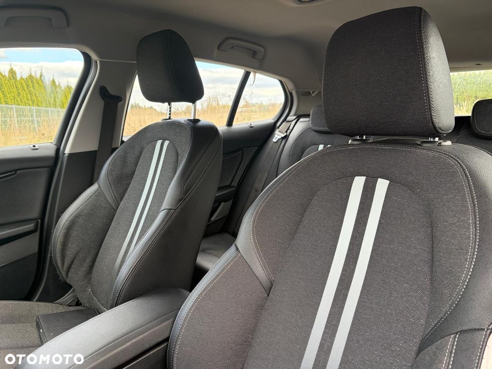 BMW Seria 1 - 17