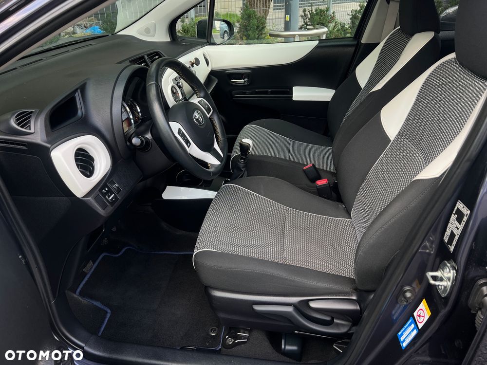 Toyota Yaris 1.33 Business Edition - 20