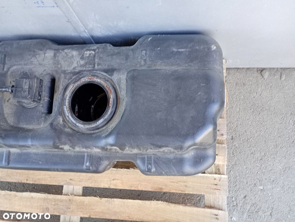zbiornik paliwa bak mercedes vito w447 2019r 2.2 cdi A4474705500 A4474705600 - 5