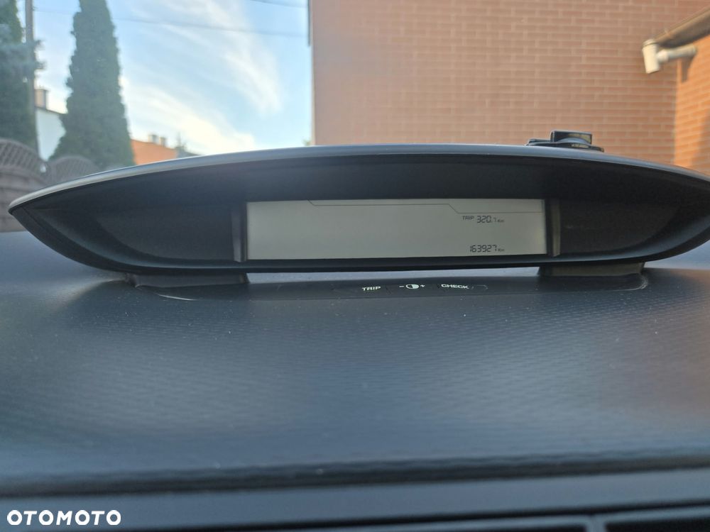 Citroën C4 1.4 16V SX - 10