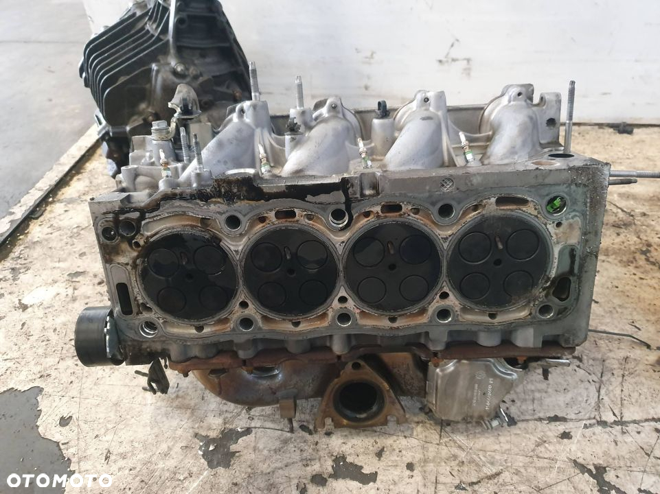GŁOWICA PEUGEOT 3008 9682446510 2.0 HDI - 2