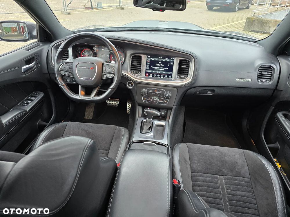 Dodge Charger 5.7 R/T Daytona - 22