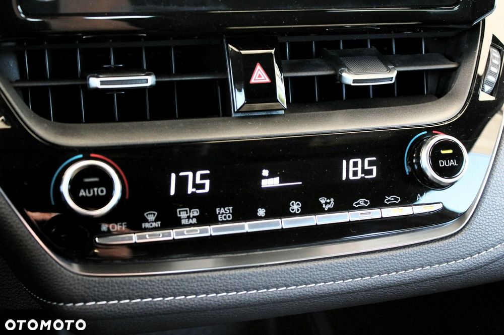 Toyota Corolla 1.8 Hybrid Comfort - 18