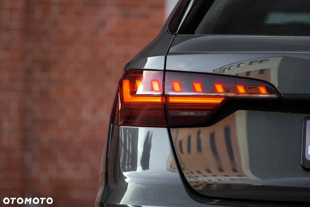 Audi A4 Avant 40 TDI quattro S tronic - 11