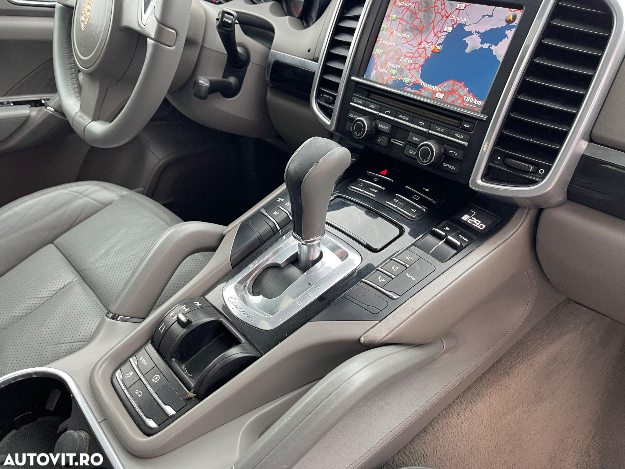 Porsche Cayenne 3.0TD TipTronic - 12