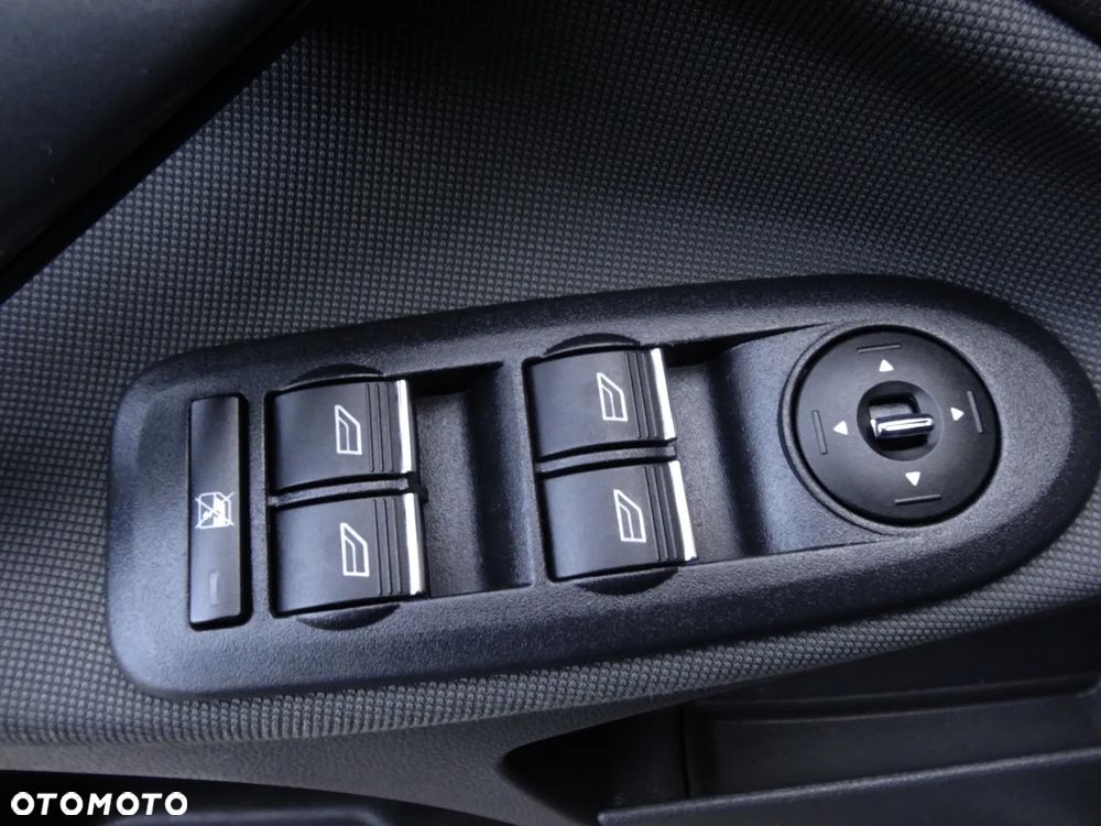 Ford Kuga 2.0 TDCi 4x4 Titanium - 31