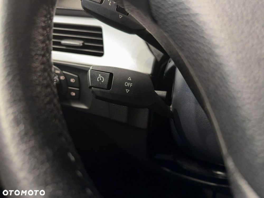 BMW Seria 3 - 18