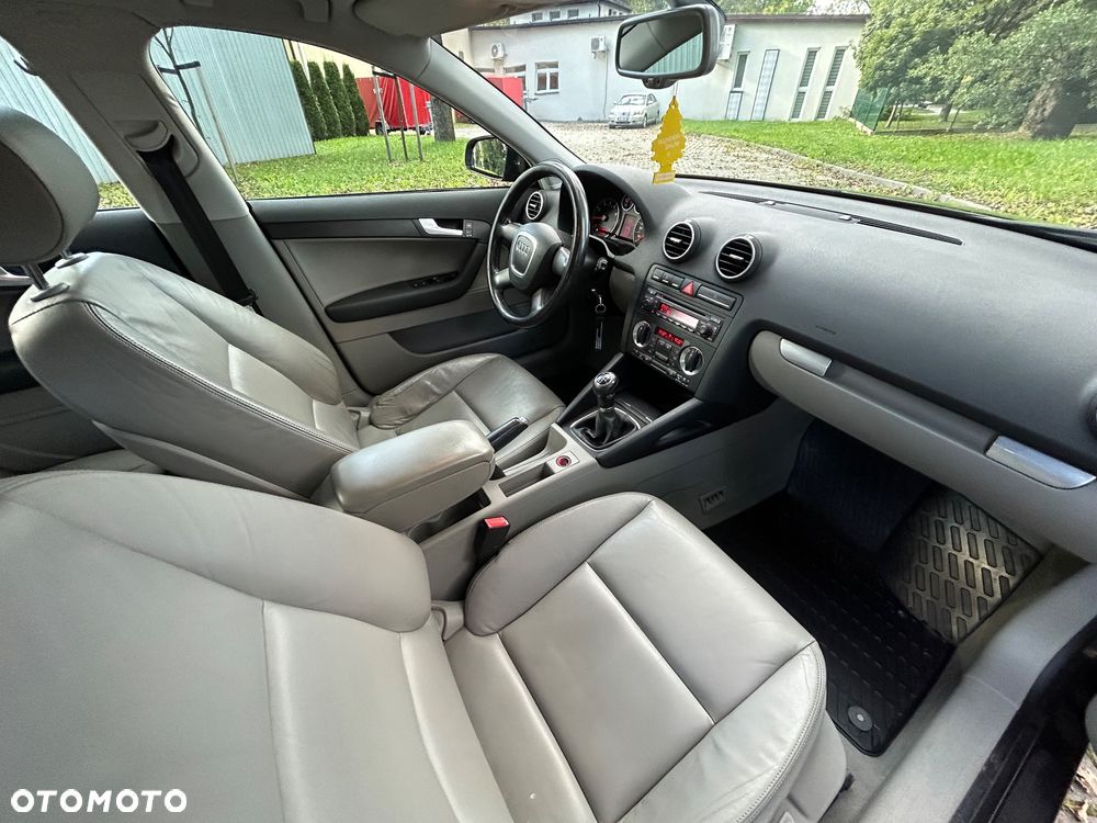 Audi A3 Sportback 1.6 Attraction - 7