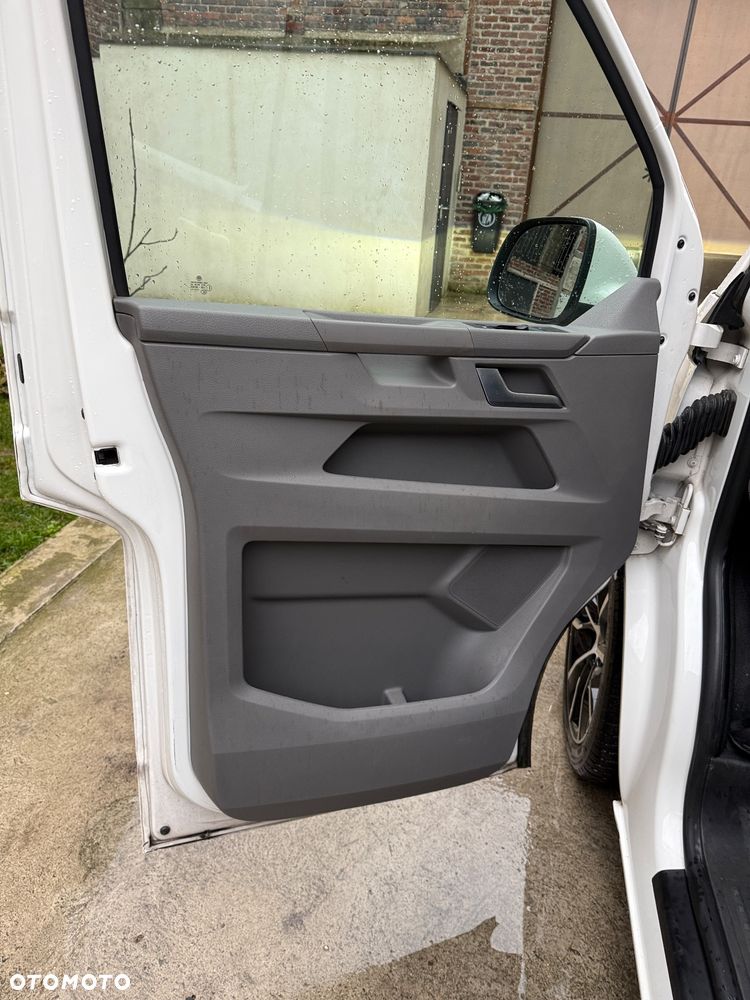 Volkswagen Transporter T6.1 - 10