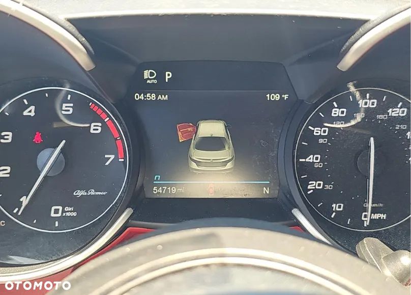Alfa Romeo Giulia 2.0 Turbo TI Q4 - 8