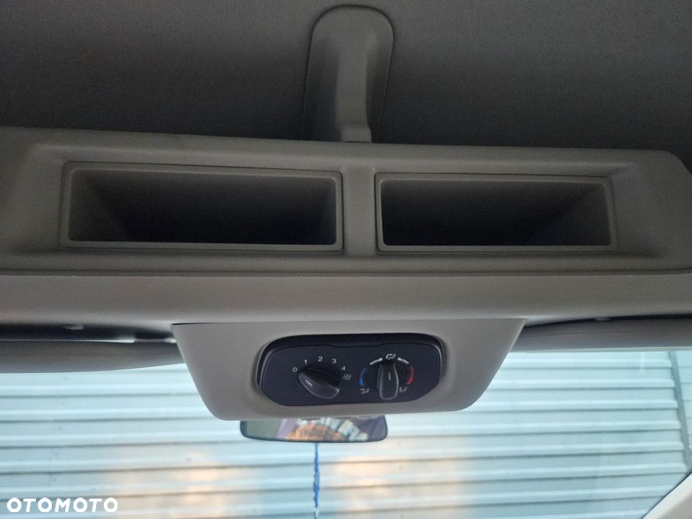 Ford Transit - 30