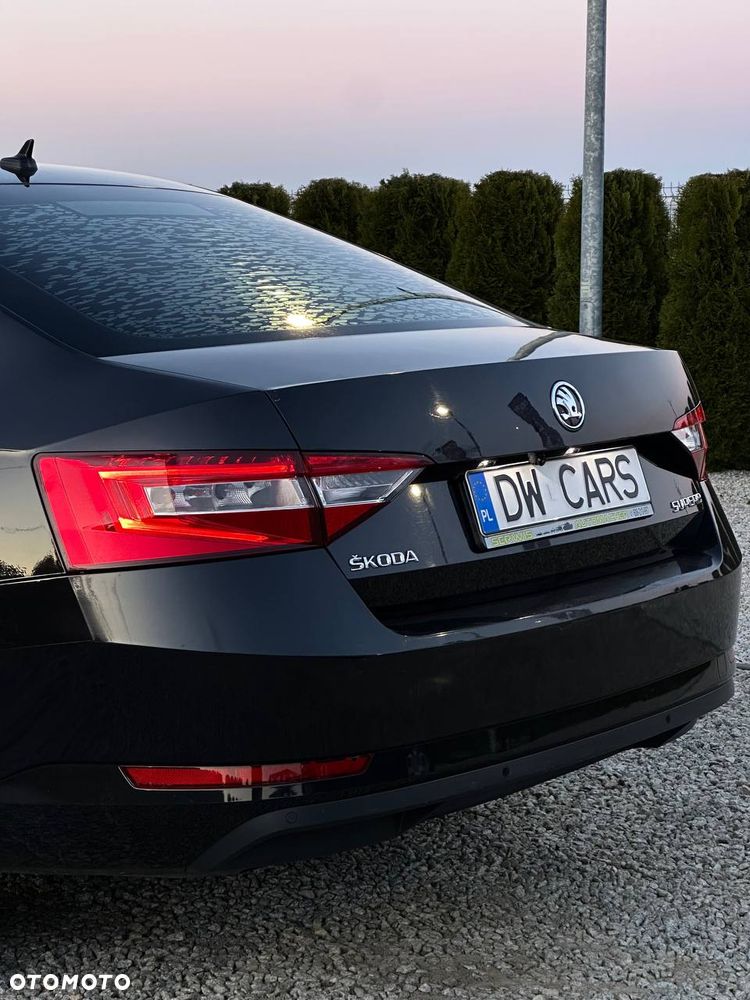 Skoda Superb 2.0 TDI Ambition DSG - 18