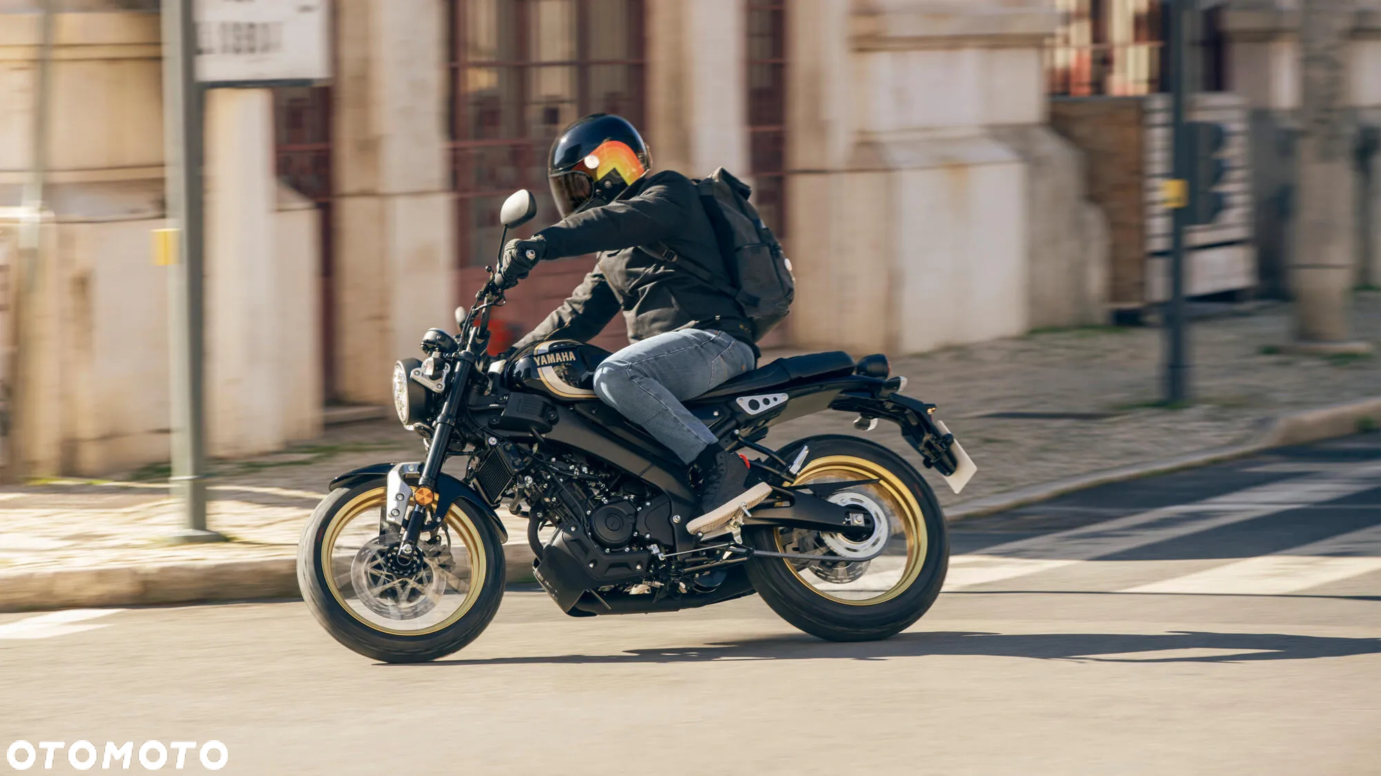 Yamaha XSR - 21