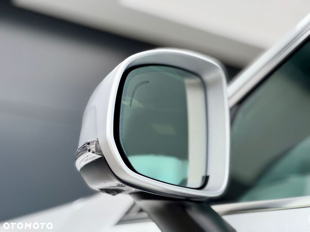 Volvo XC 90 T6 AWD R-Design 7os - 13