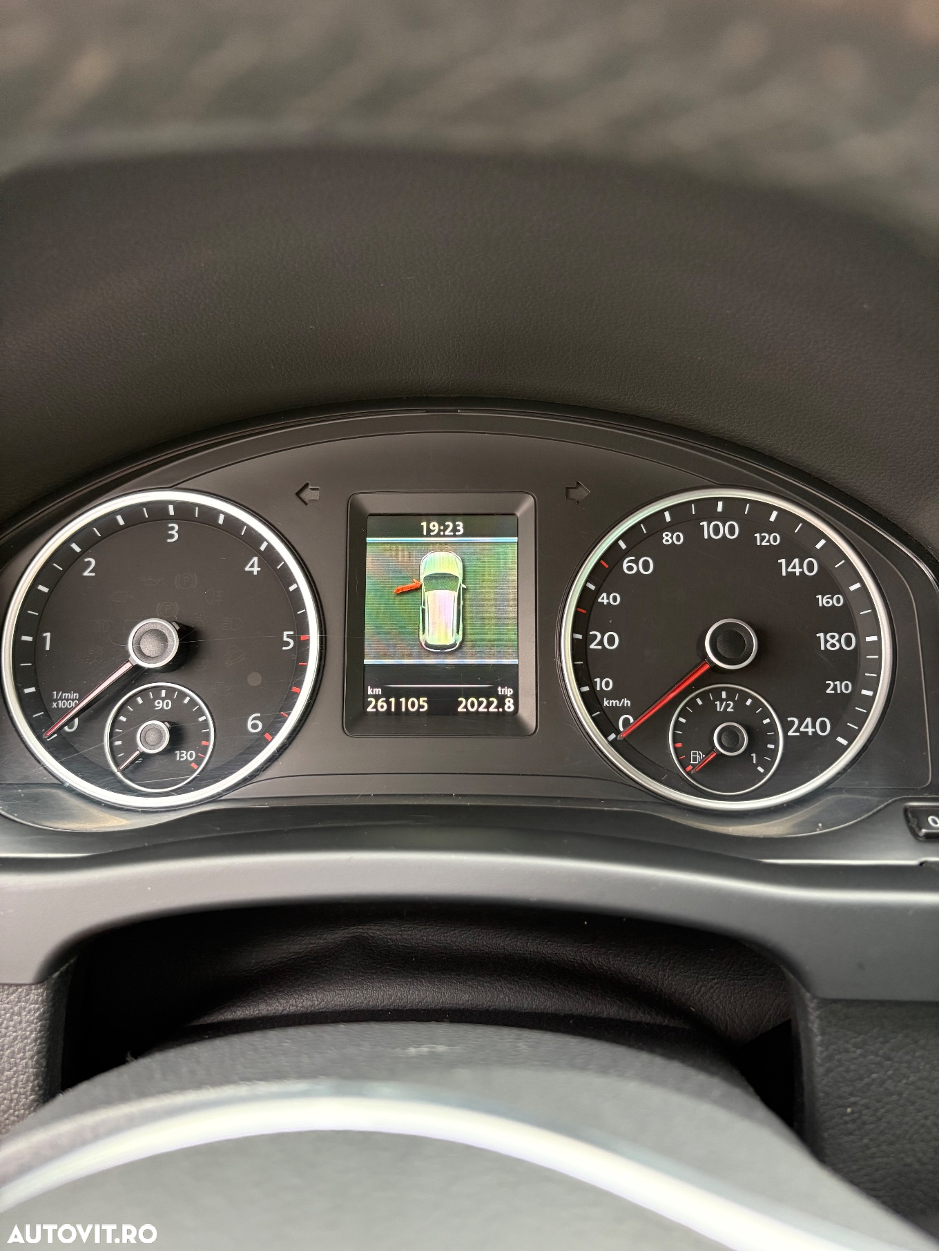 Volkswagen Tiguan 2.0 TDI 4Motion Sport & Style - 8