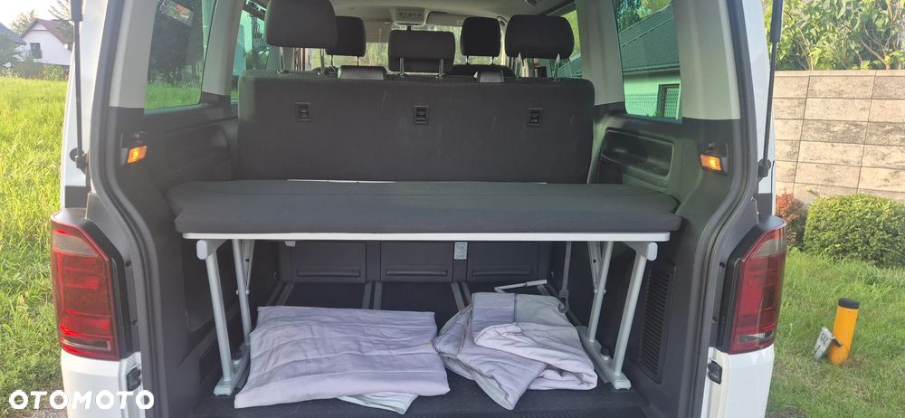 Volkswagen Multivan - 16