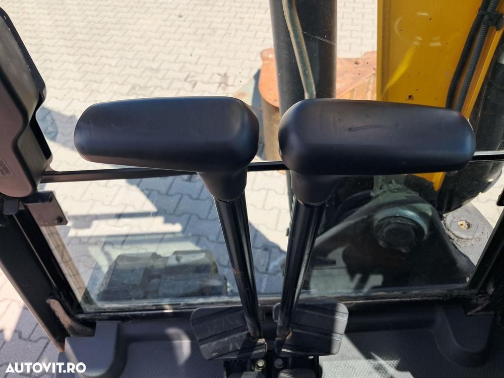JCB 57 C-1 MINIEXCAVATOR SENILE CAUCIUC CUPA ULTIMAX SI PICON TECNA - 24